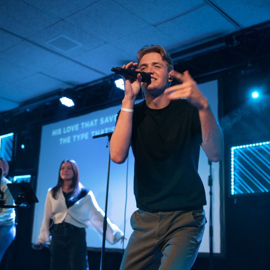 Was war das für ein Lightouse27 am 24.11.2023 🥳🙌
#lighthouse27 #lighthouse27band #event #erleben #kirche #jesus #bibel #gemeinschaft #Teenslcub #lounge #youth