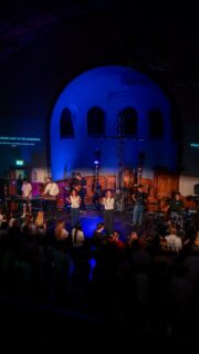 Unsere Beziehung zu Gott wächst nicht von allein. 🤍
Nimm dir bewusst Zeit für Ihn, suche Seine Nähe und investiere in deine Beziehung mit Ihm. 🙏

#lighthouse27 #jesus #kirche #gemeinschaft #lighthouse27band